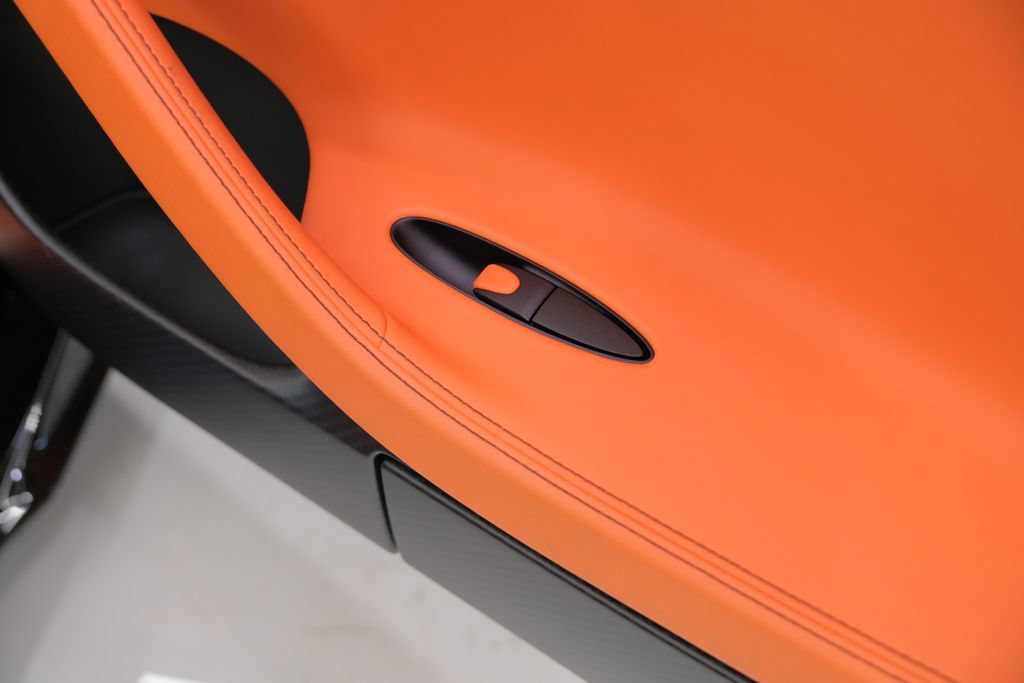 Used 2023 Bugatti Chiron Pur Sport AWD/4WD image 43