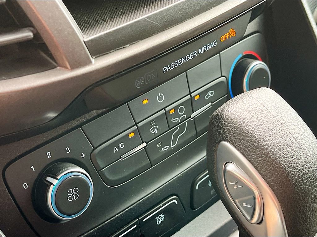 Used 2023 Ford Transit Connect XL FWD image 15