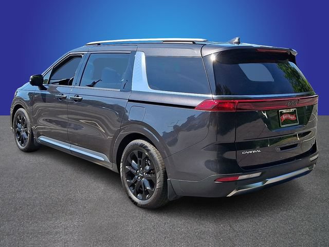Used 2023 Kia Carnival SX FWD image 6