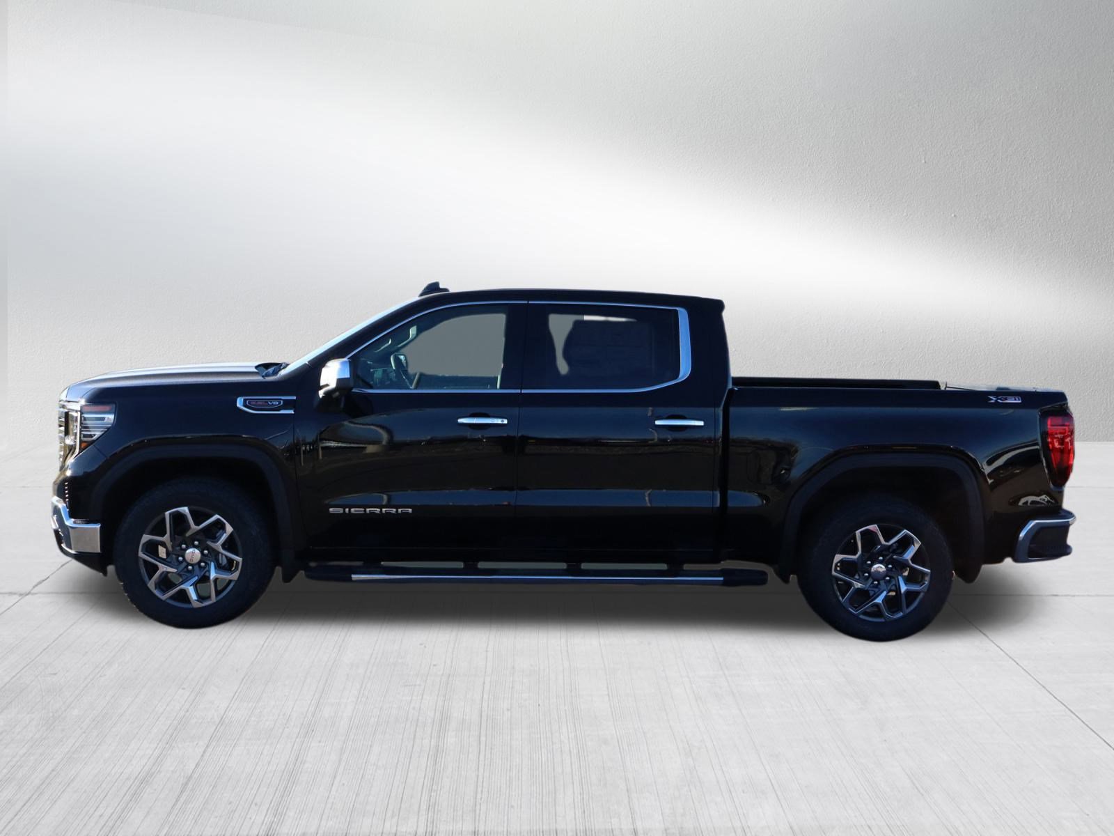 New 2026 GMC Sierra 1500 SLT w/ SLT Premium Plus Package image 4