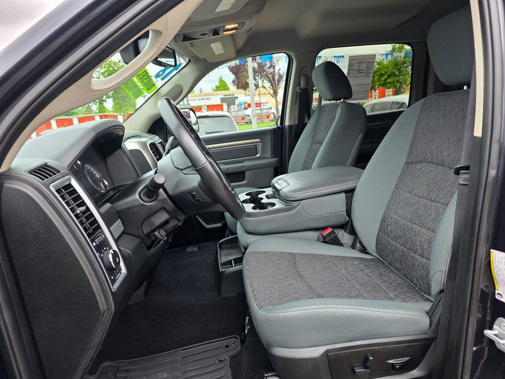 Used 2018 RAM 3500 Big Horn AWD/4WD image 3
