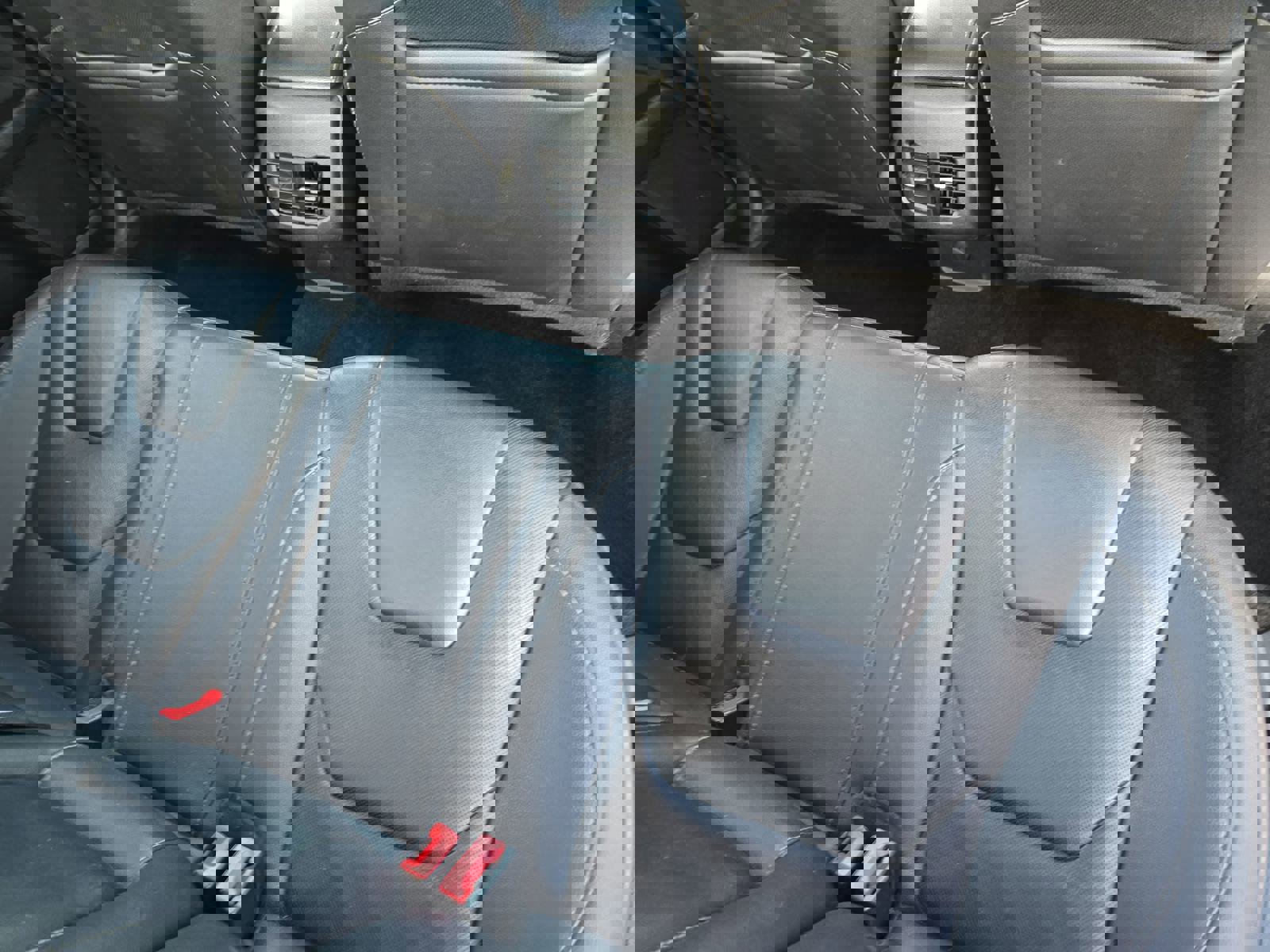 Used 2019 Ford Fusion Titanium image 12