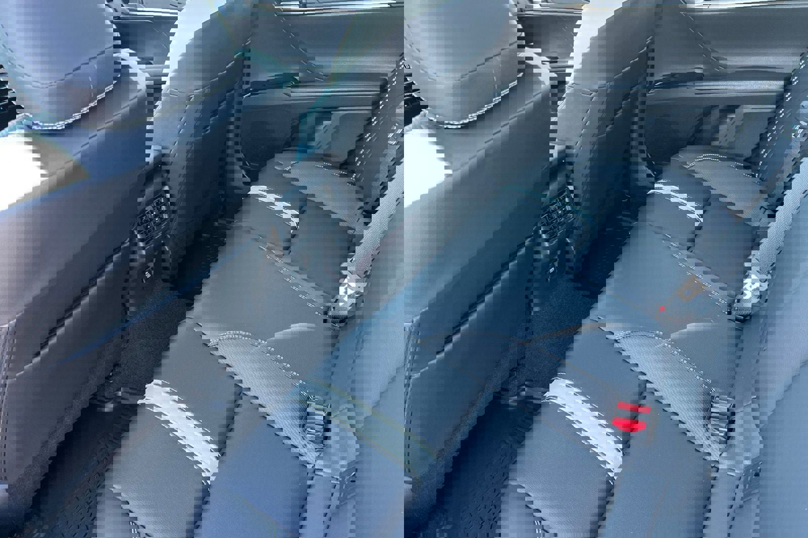 New 2026 Toyota Camry Hybrid image 14