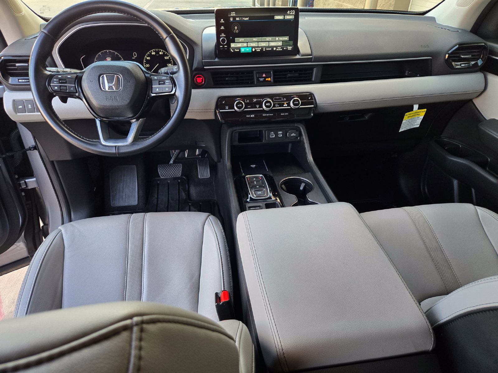 Used 2024 Honda Pilot EX-L image 8