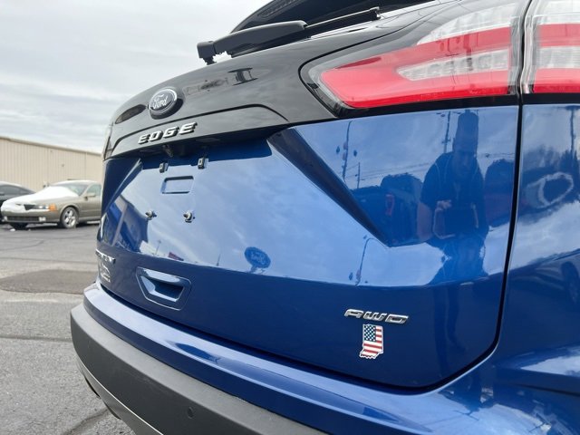 Used 2021 Ford Edge Titanium w/ Equipment Group 301A image 9