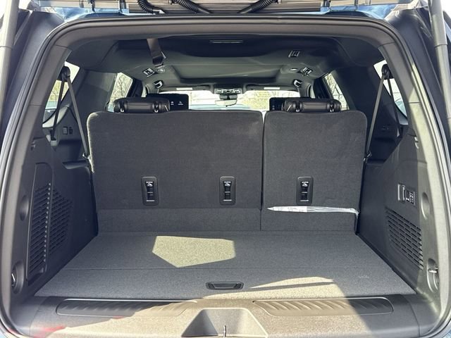 New 2026 GMC Yukon XL Elevation w/ Elevation Premium Package image 11