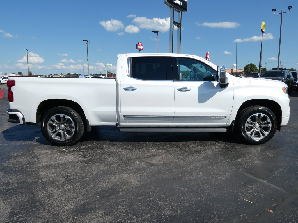Certified 2024 Chevrolet Silverado 1500 High Country w/ Technology Package AWD/4WD image 4