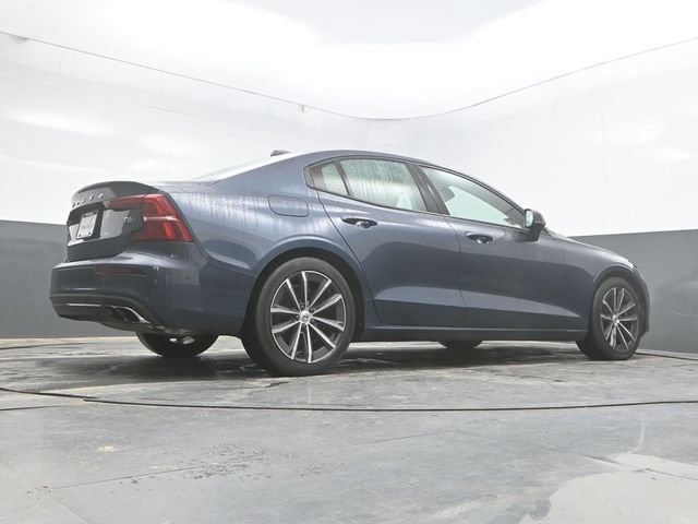 Used 2021 Volvo S60 T6 Momentum AWD/4WD image 43