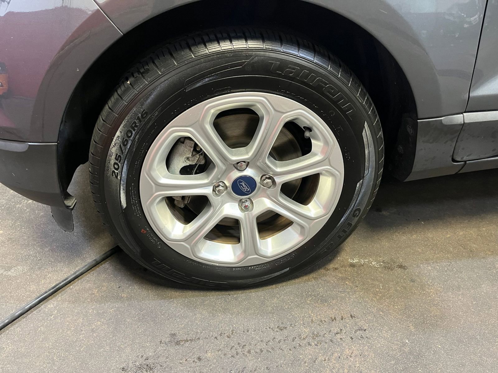 Used 2020 Ford EcoSport SE w/ SE Convenience Package image 31