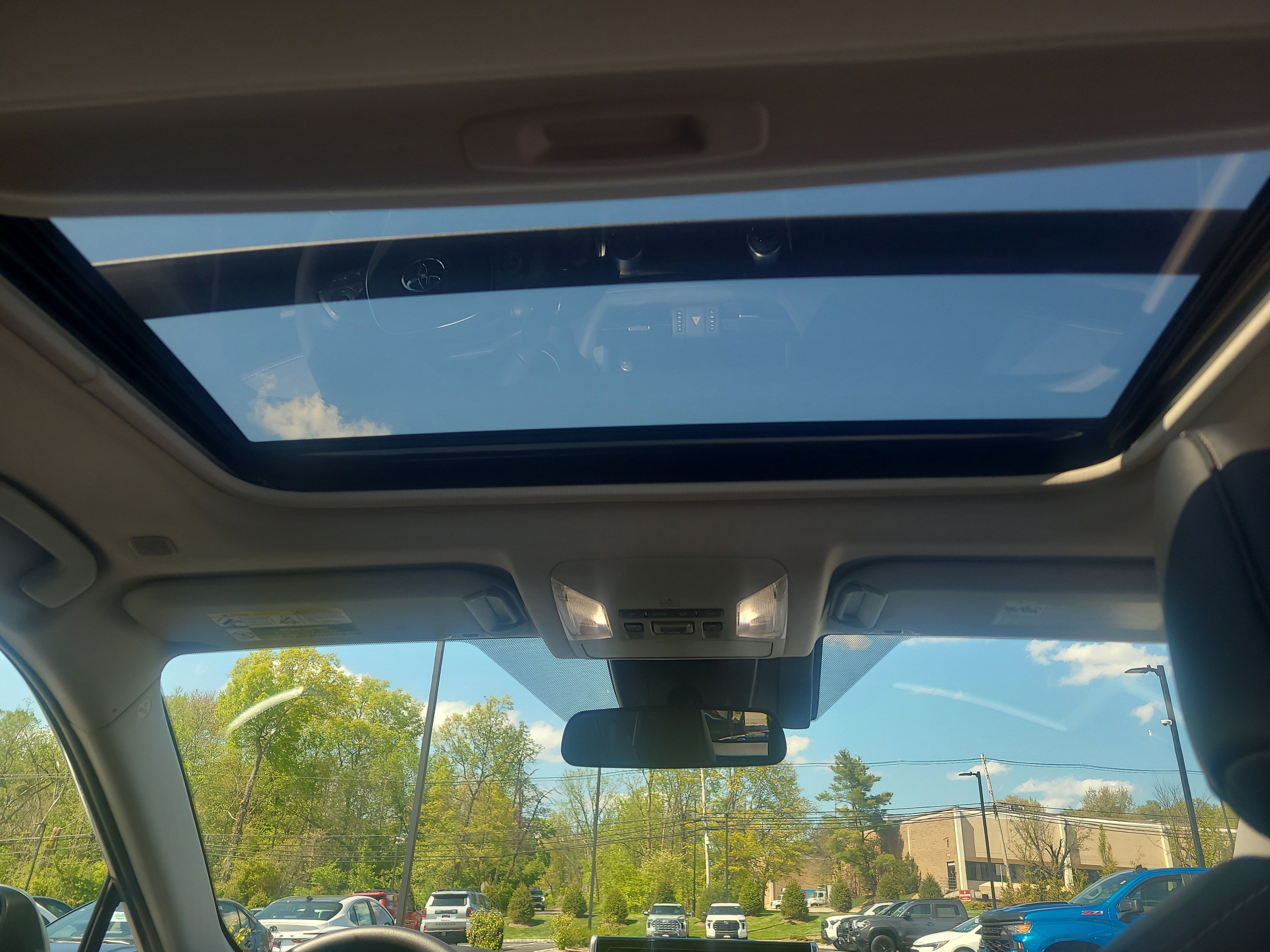Certified 2023 Toyota RAV4 XLE Premium AWD/4WD image 19