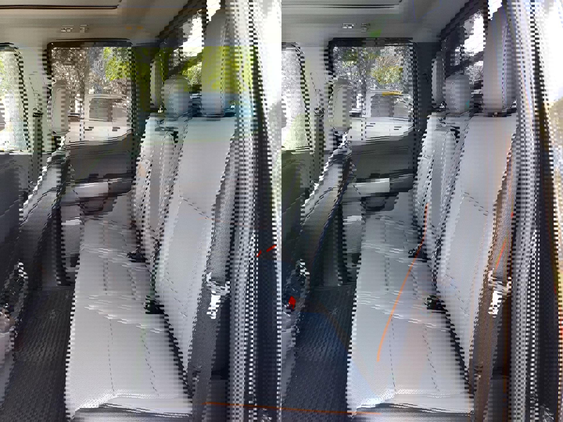 Used 2025 Ford F150 Lariat w/ Equipment Group 501A Mid image 91