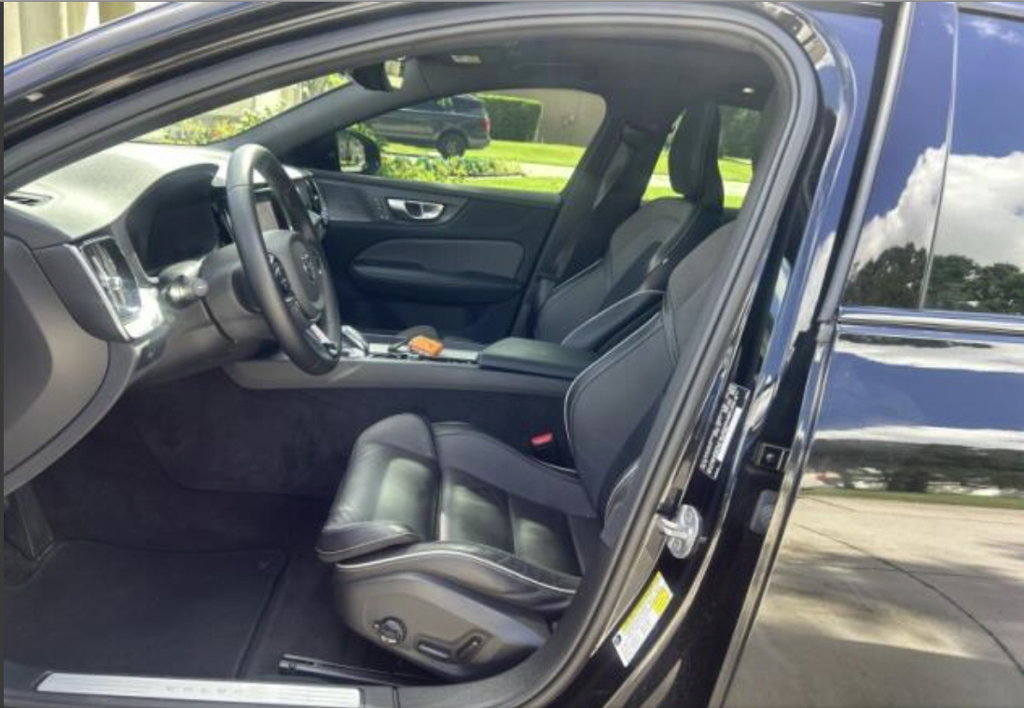 Used 2024 Volvo S60 B5 Plus FWD image 2