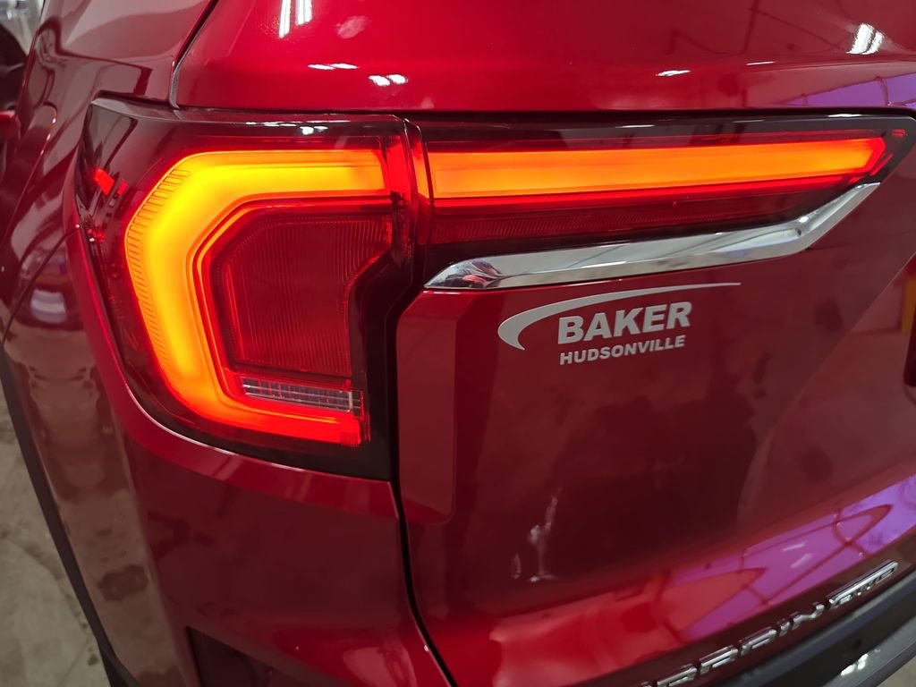 Certified 2025 GMC Terrain Elevation image 32