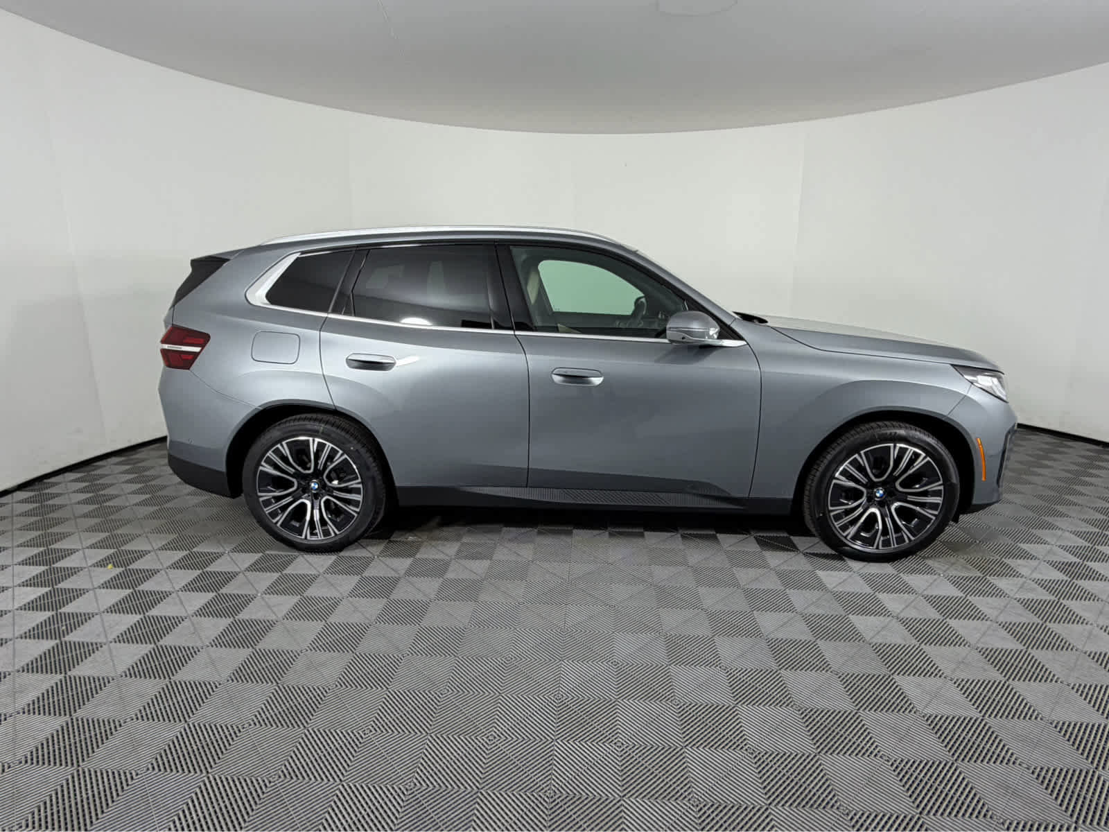 New 2026 BMW X3 xDrive30 w/ Premium Package image 2