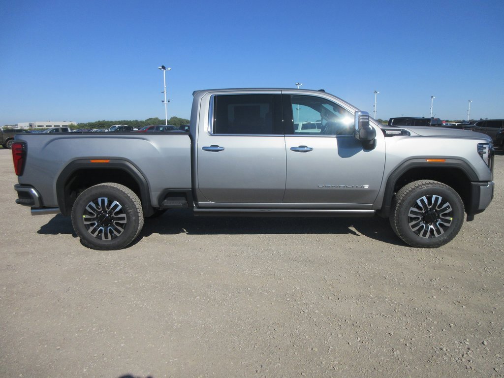New 2026 GMC Sierra 2500 Denali Ultimate image 3