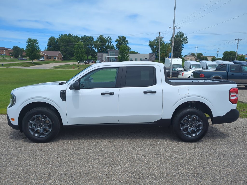 New 2025 Ford Maverick XLT w/ Equipment Group 302A image 4