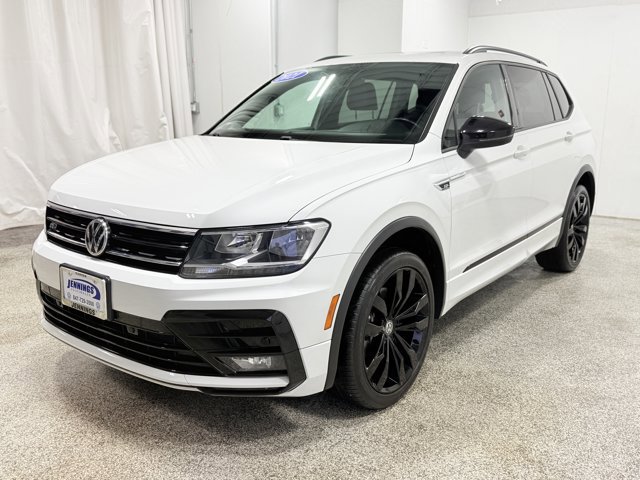 Used 2021 Volkswagen Tiguan SE R-Line AWD/4WD image 3