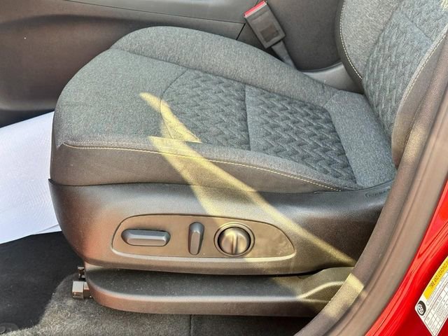 Certified 2023 Chevrolet Equinox LT FWD image 17