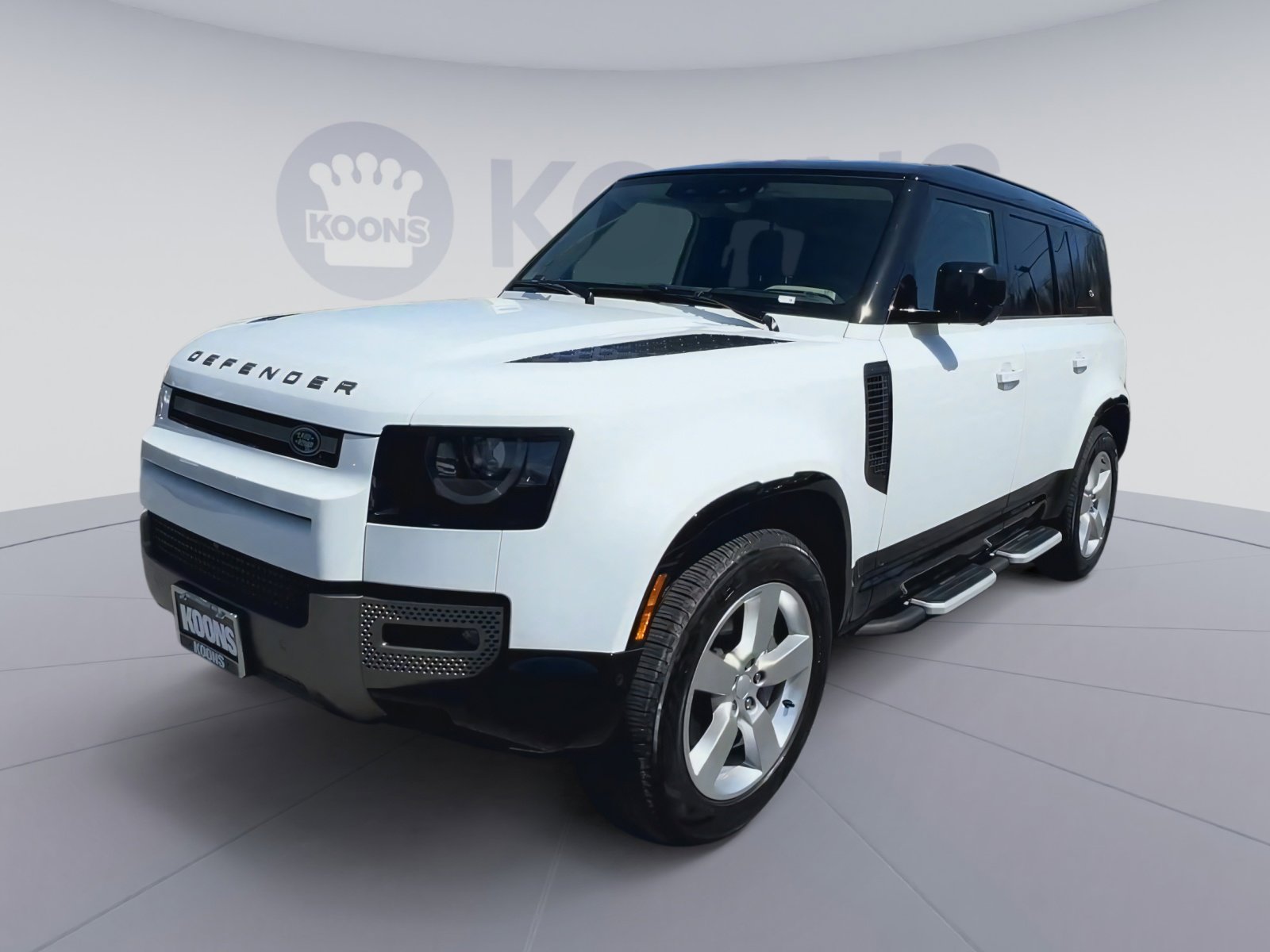 Used 2024 Land Rover Defender 110 X-Dynamic SE image 5