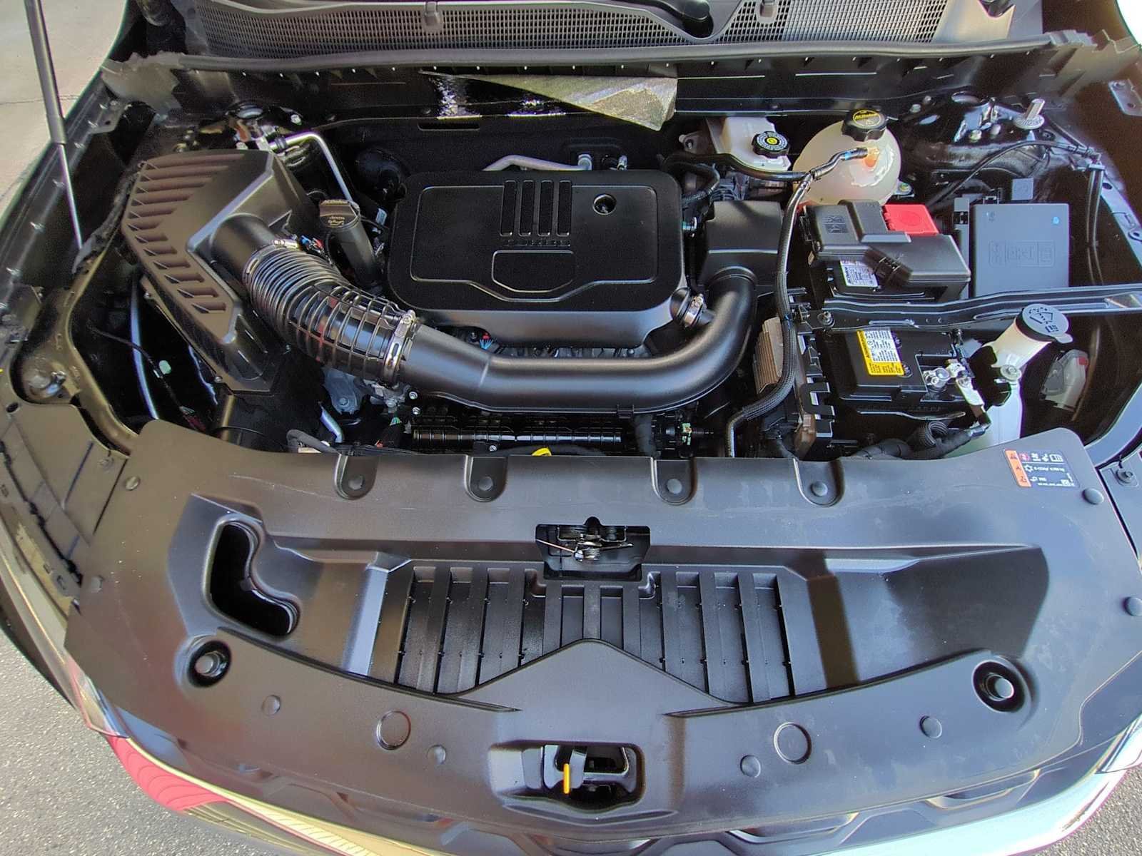 Used 2025 Chevrolet Blazer LT FWD image 28