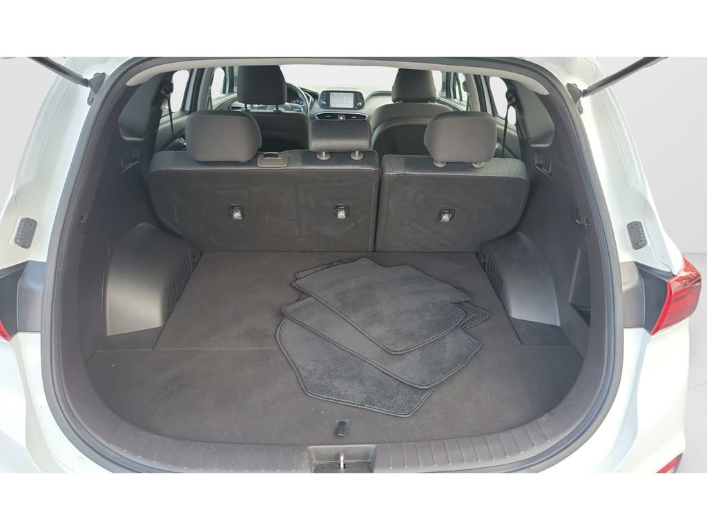 Used 2020 Hyundai Santa Fe SE FWD image 11