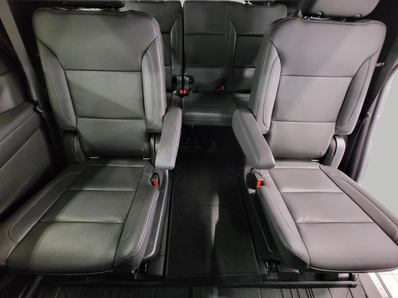 Used 2021 Chevrolet Tahoe LT w/ Luxury Package AWD/4WD image 23