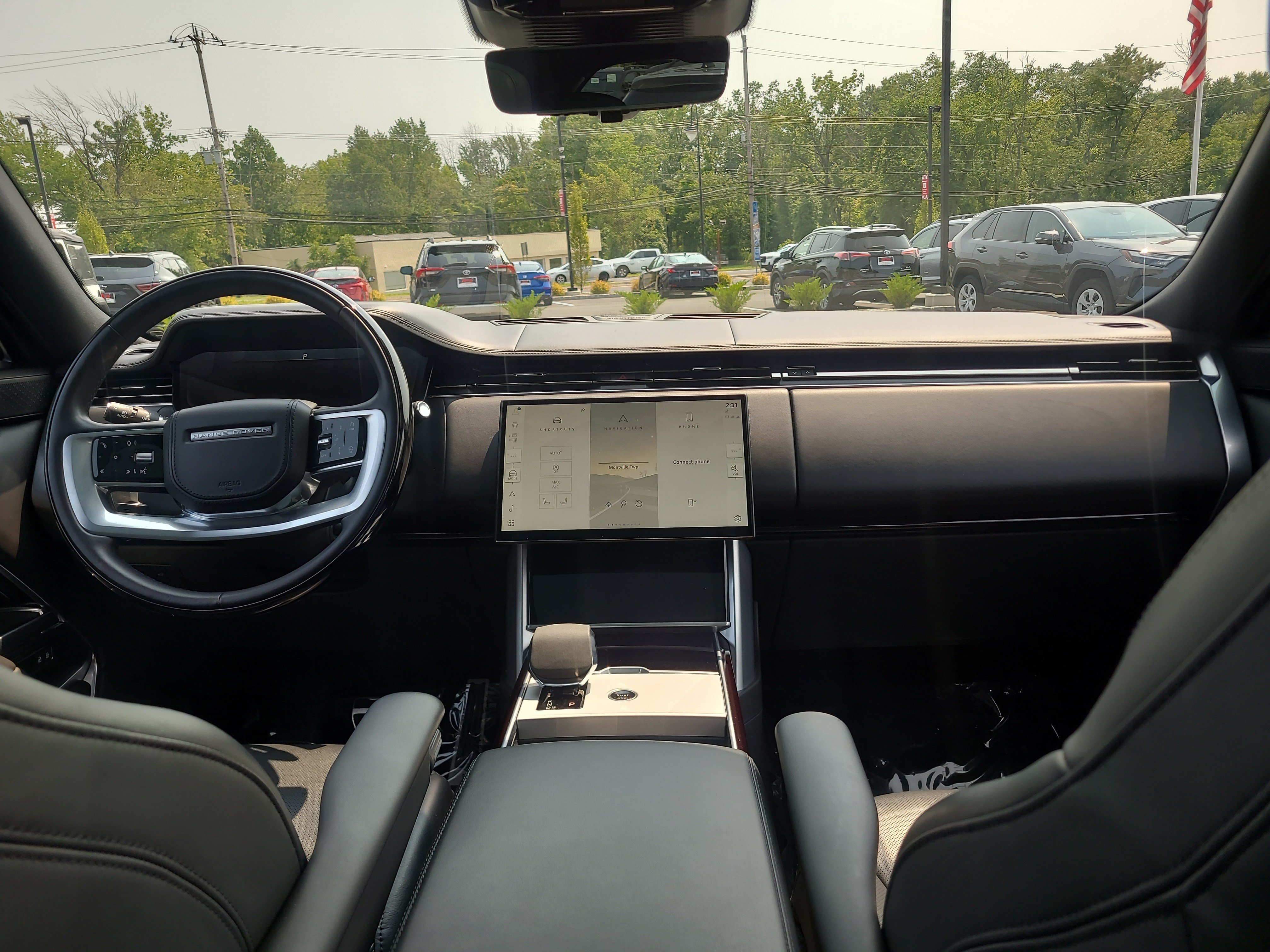 Used 2024 Land Rover Range Rover Autobiography AWD/4WD image 18