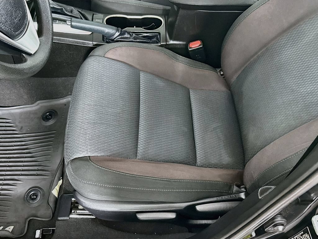 Certified 2018 Toyota Corolla LE FWD image 13