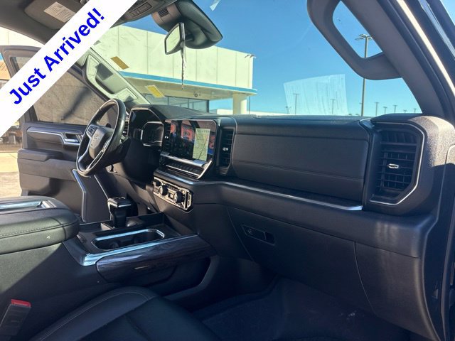 Used 2022 Chevrolet Silverado 1500 LTZ AWD/4WD image 21