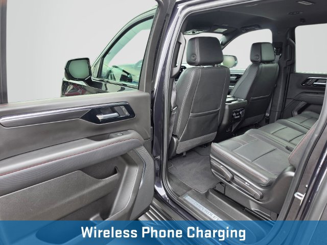 Used 2026 Chevrolet Suburban RST AWD/4WD image 19