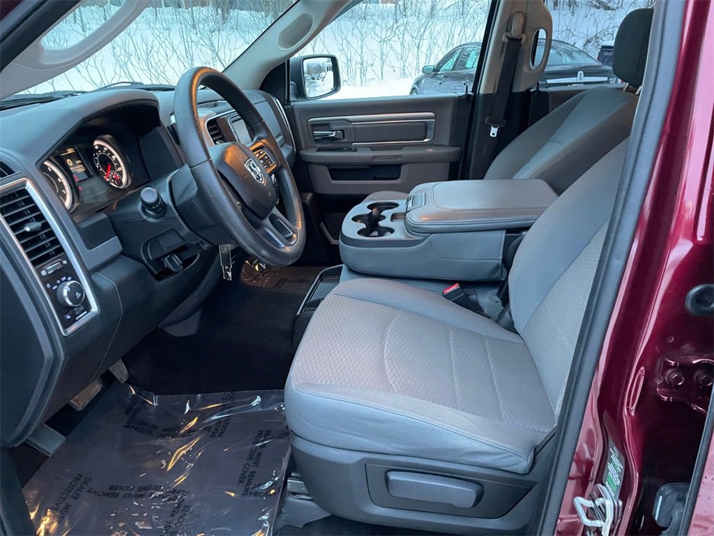 Used 2017 RAM 1500 Classic SLT image 9