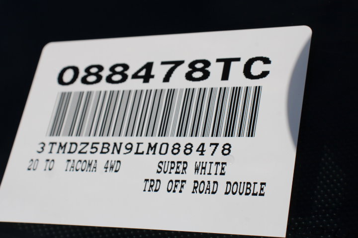 Certified 2020 Toyota Tacoma TRD Off-Road image 32