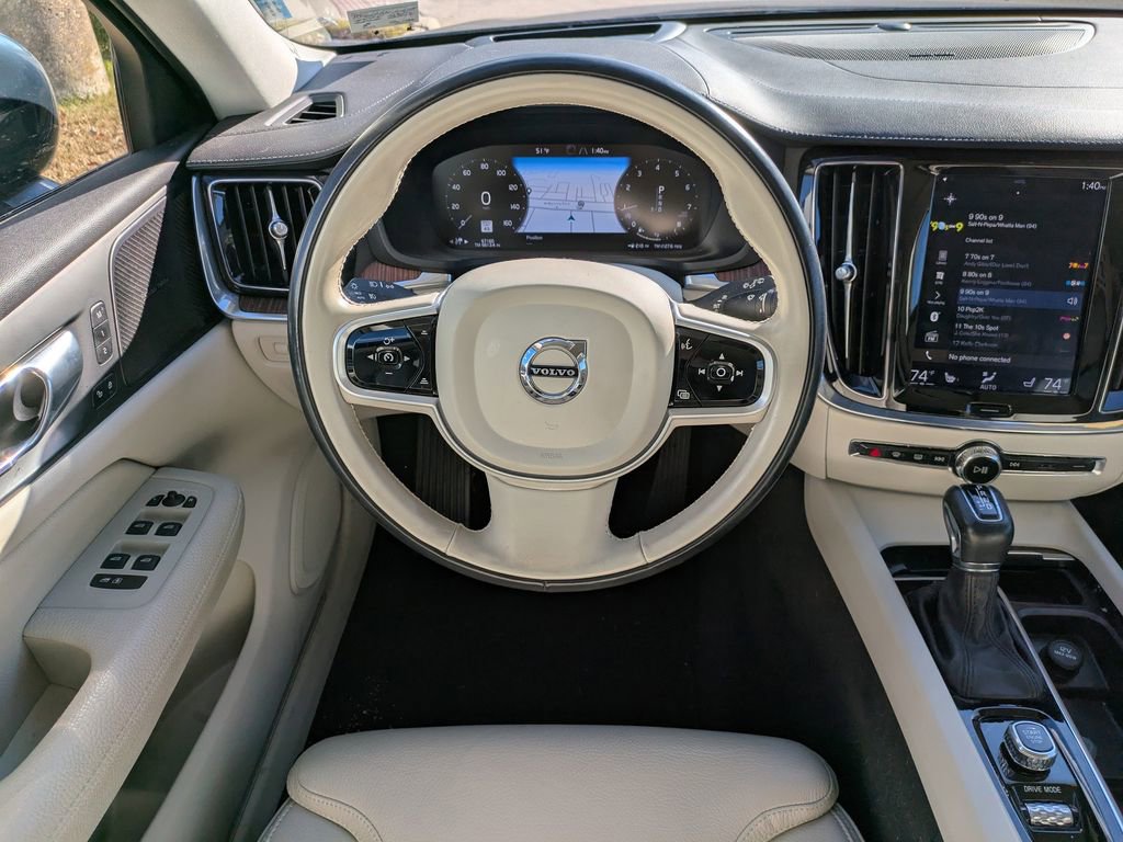 Used 2020 Volvo V60 T5 Cross Country AWD/4WD image 16