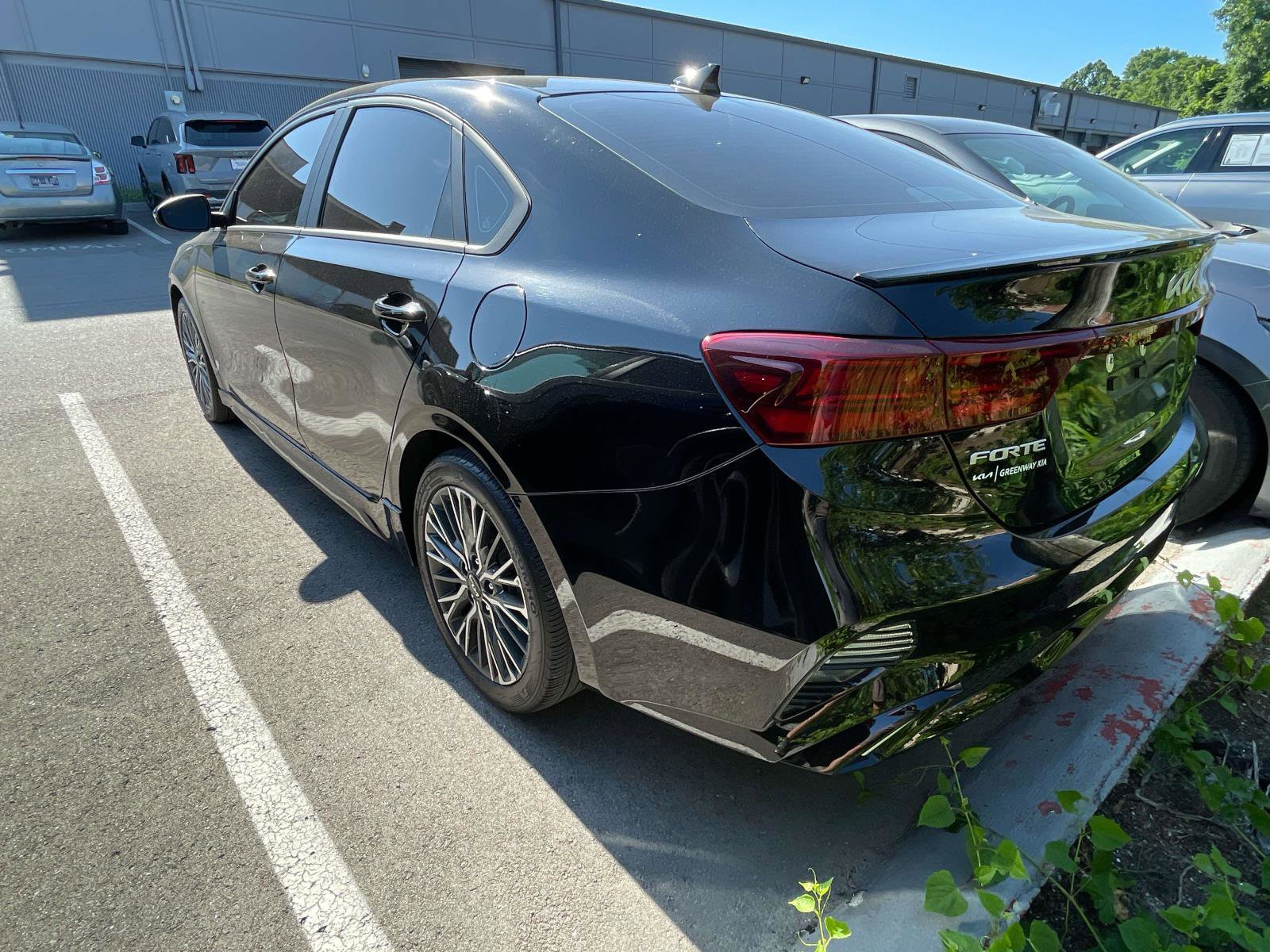 Used 2024 Kia Forte GT-Line w/ GT-Line Premium Package FWD image 4