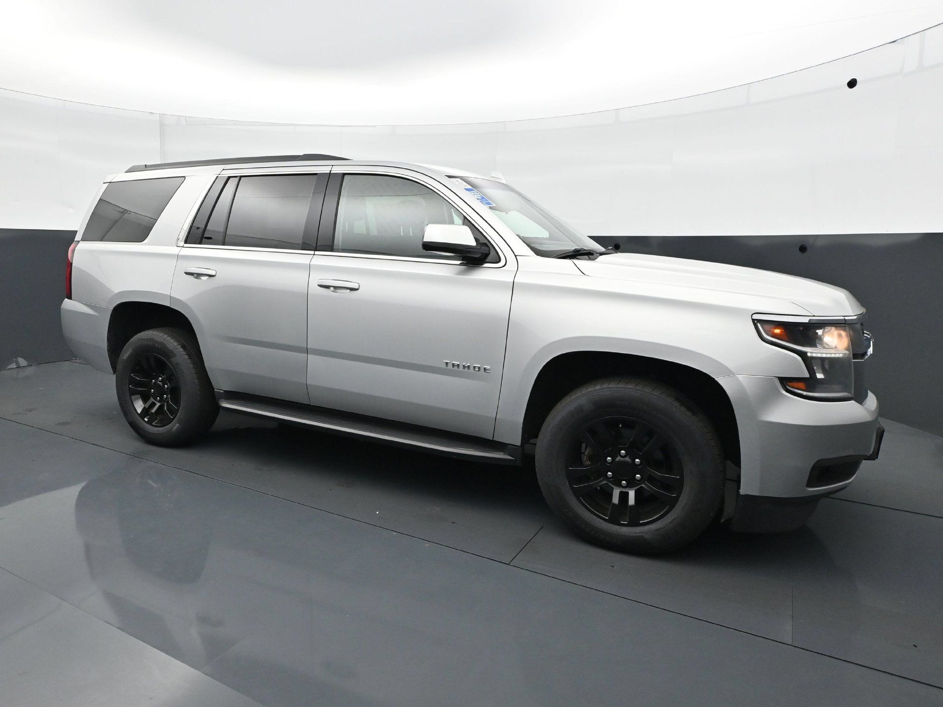 Used 2019 Chevrolet Tahoe LS AWD/4WD image 9