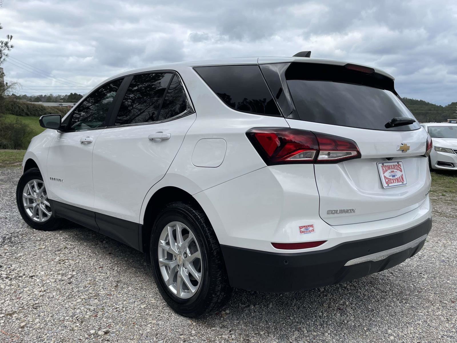 Used 2024 Chevrolet Equinox LT w/ Driver Convenience Package image 24