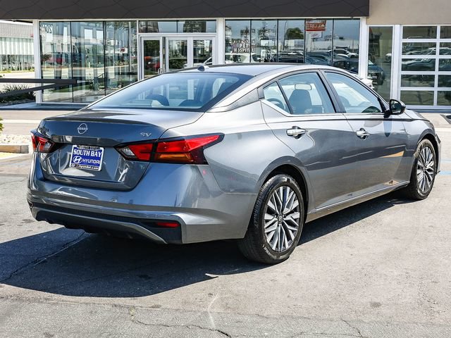 Used 2024 Nissan Altima 2.5 SV FWD image 6