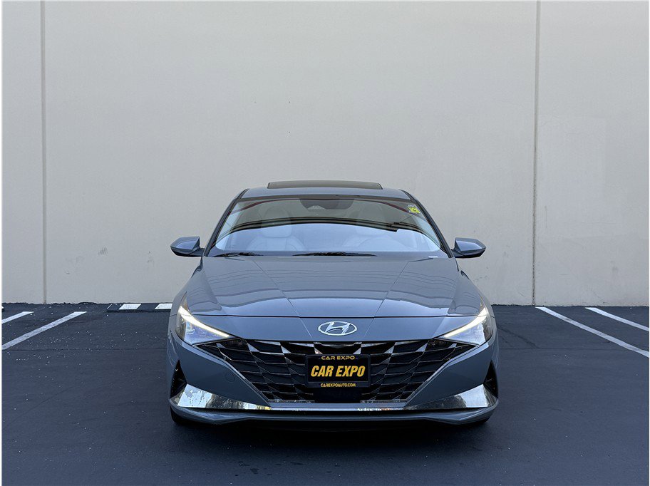 Used 2022 Hyundai Elantra Limited w/ Preferred Accessory Package video 2