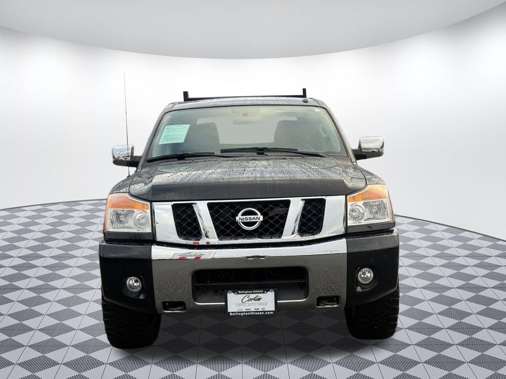 Used 2015 Nissan Titan SL image 2