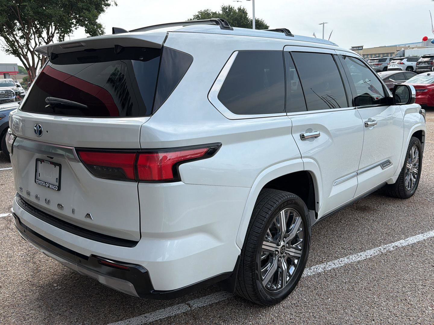 Used 2023 Toyota Sequoia Capstone AWD/4WD image 3