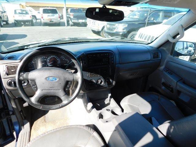 Used 2002 Ford Explorer XLT image 16