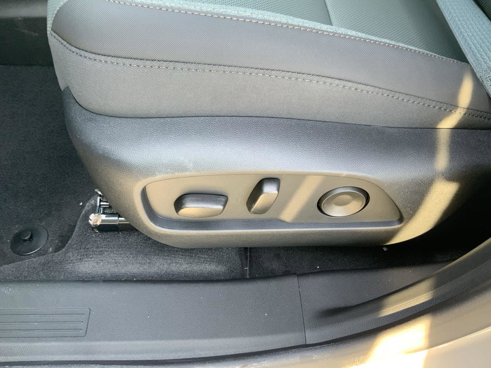 New 2026 GMC Terrain AT4 w/ LPO, Floor Liner Package image 28