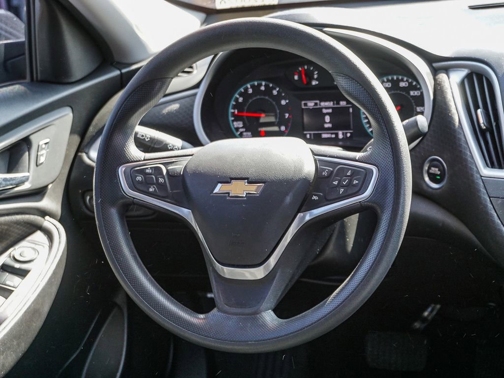 Used 2022 Chevrolet Malibu LT image 16