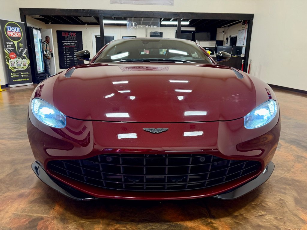 Used 2021 Aston Martin V8 Vantage Roadster image 12