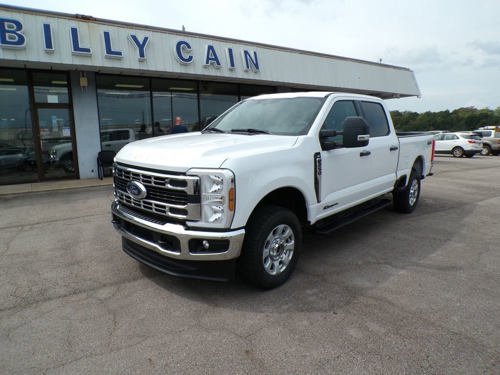 Used 2024 Ford F250 XLT AWD/4WD image 3