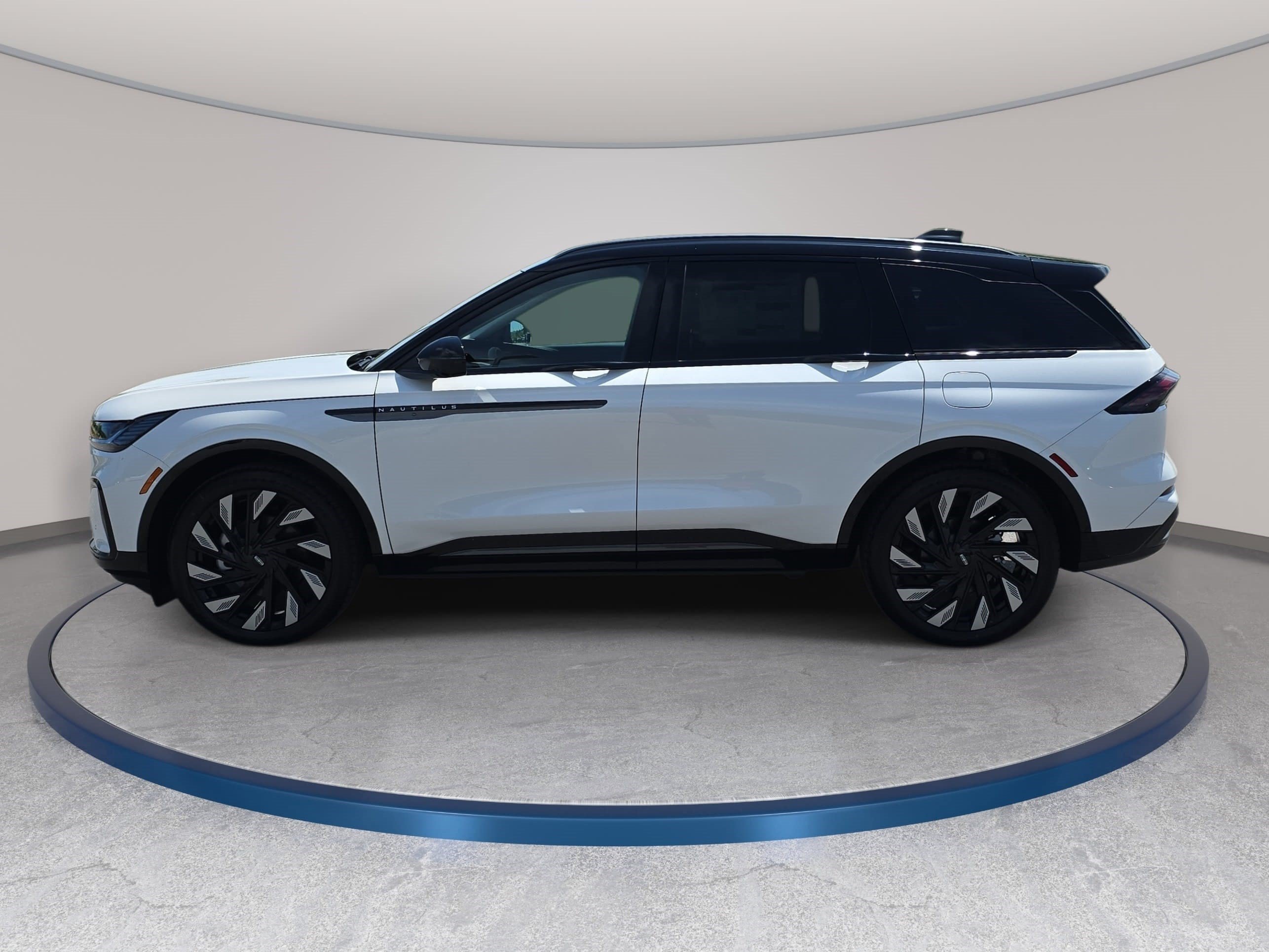 New 2026 Lincoln Nautilus Reserve AWD/4WD image 8