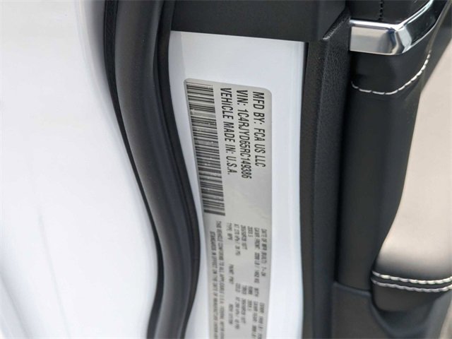 New 2024 Jeep Grand Cherokee Overland w/ Advanced Protech Group III image 41