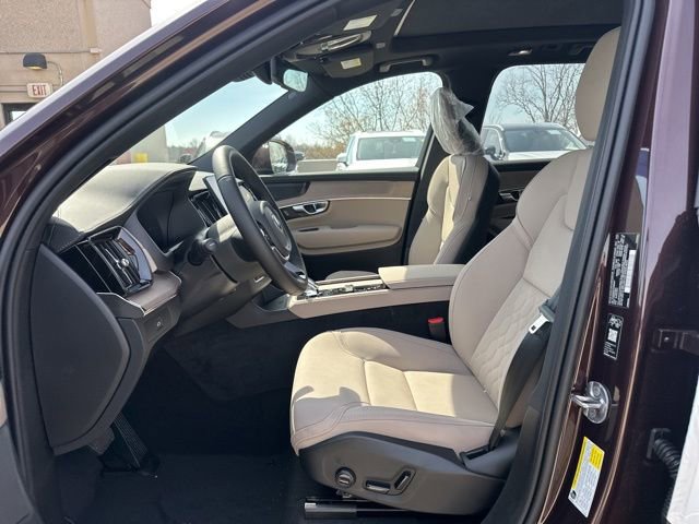 New 2026 Volvo XC90 B6 Plus w/ Protection Package image 14