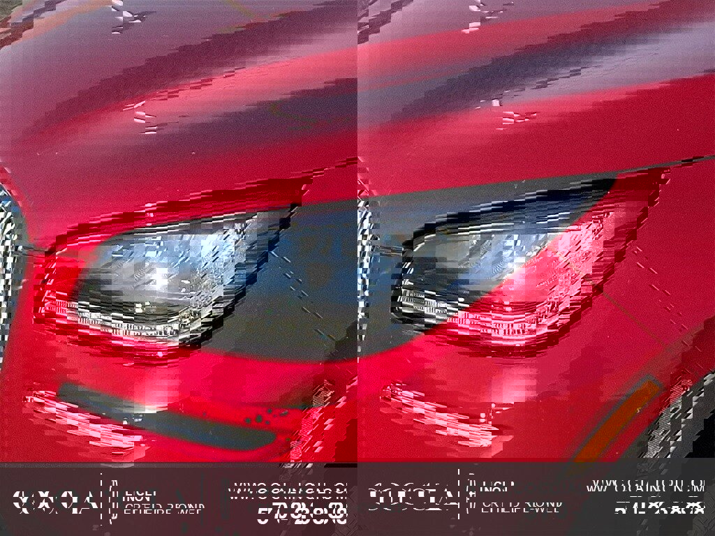 Certified 2022 Lincoln Corsair AWD w/ Equipment Group 101A image 9