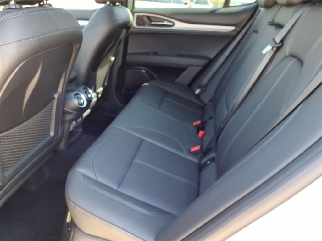 New 2026 Alfa Romeo Stelvio Sprint w/ Convenience Package image 12